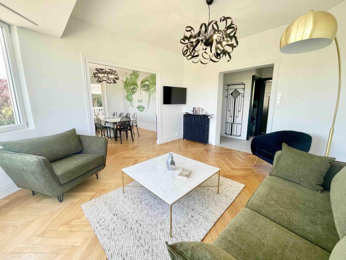 Villa De La Roseraie Rully  Extérieur photo